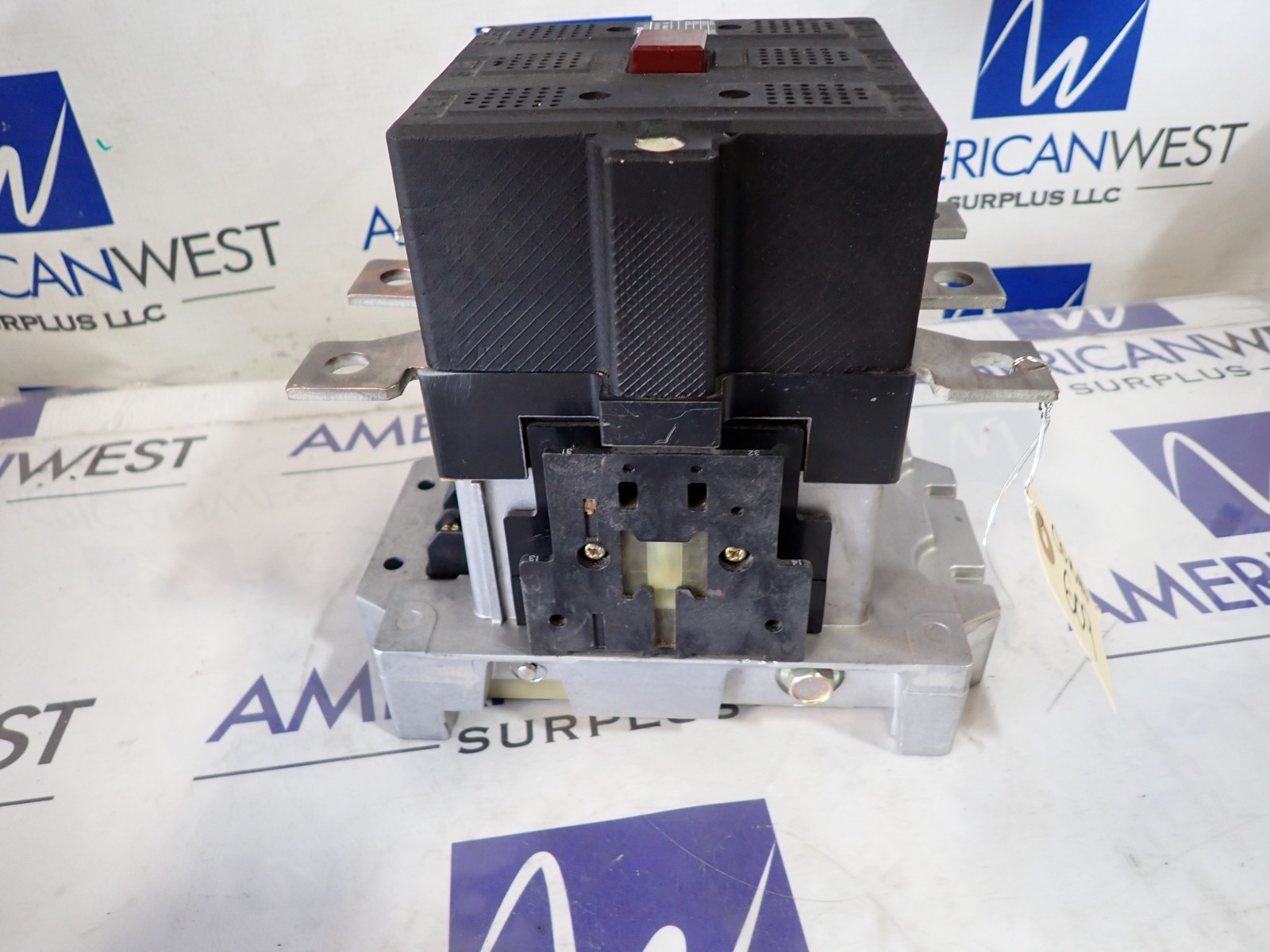 FUJI 3 Phase Contactor SC-10N 150 HP 460 volt 1NC4HO 240V AC or DC Coil CON609