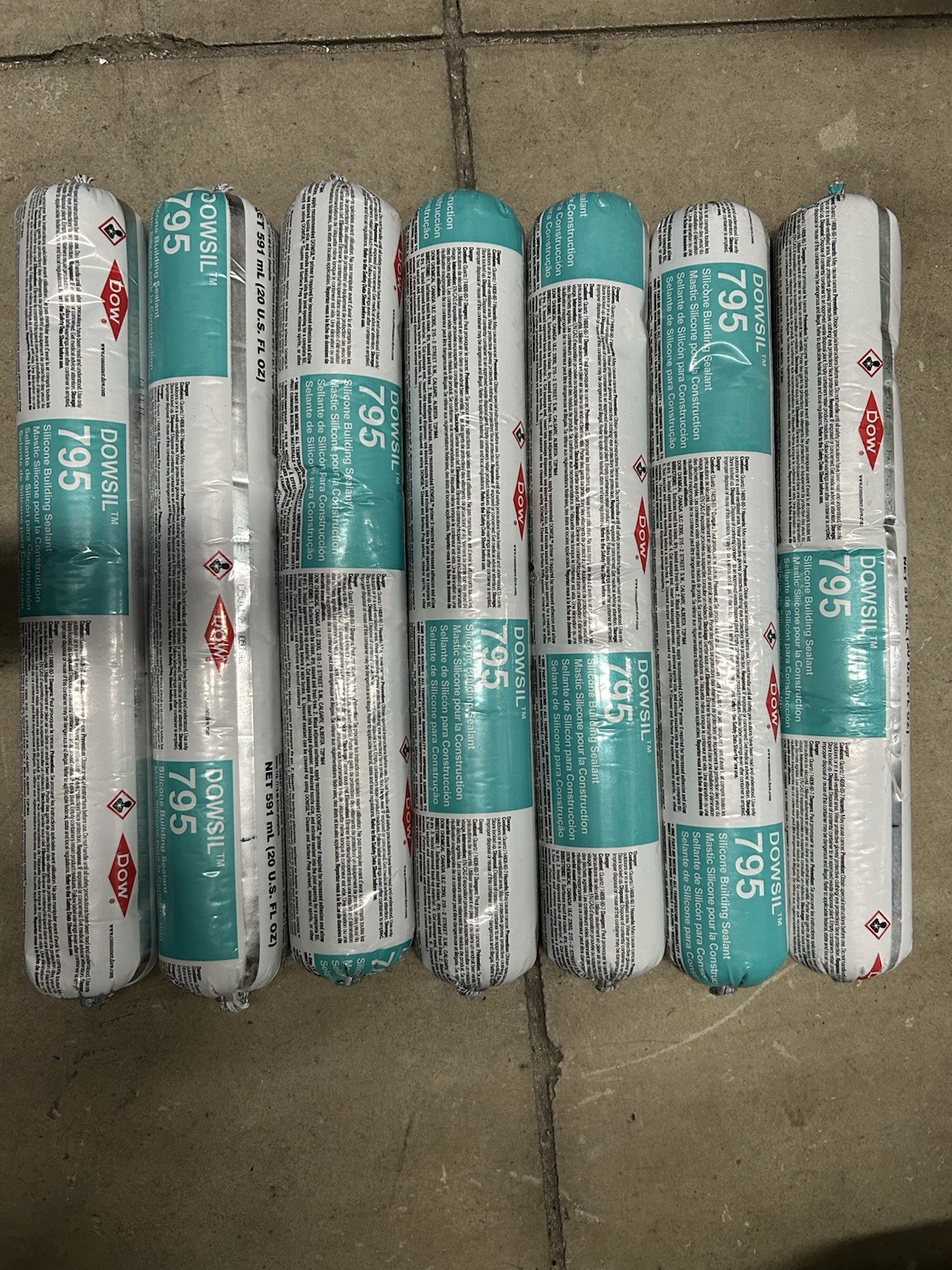 Dowsil 795 Silicone Building Sealant Sausage Pack 591 mL (20 fl oz) 1 unit