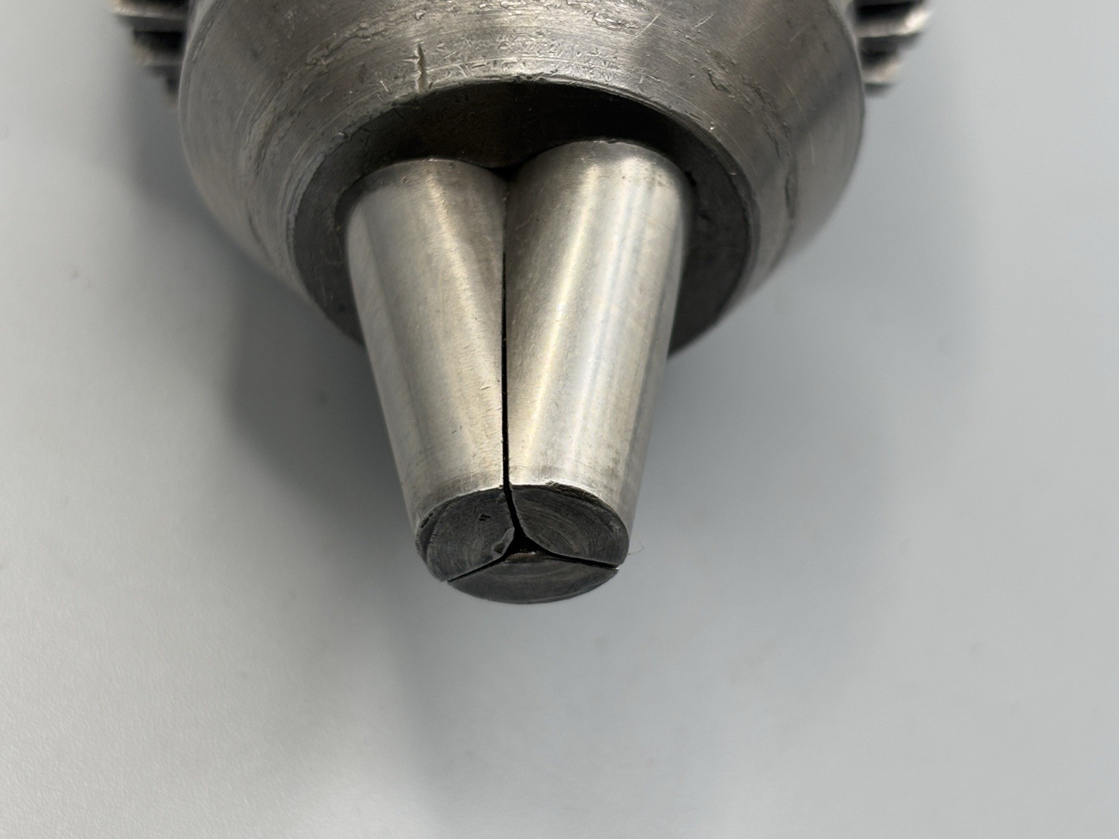 Jacobs 14N Ball Bearing Super Chuck 0″-1/2″ Capacity with Bridgeport R8 Shank