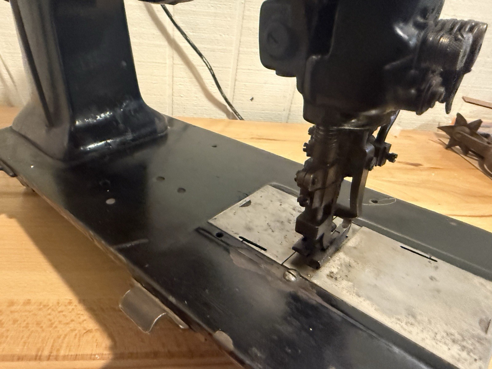 Vintage Singer 72W19 (72 W 19) Hemstitcher Sewing Machine Pre 1940’s See Video