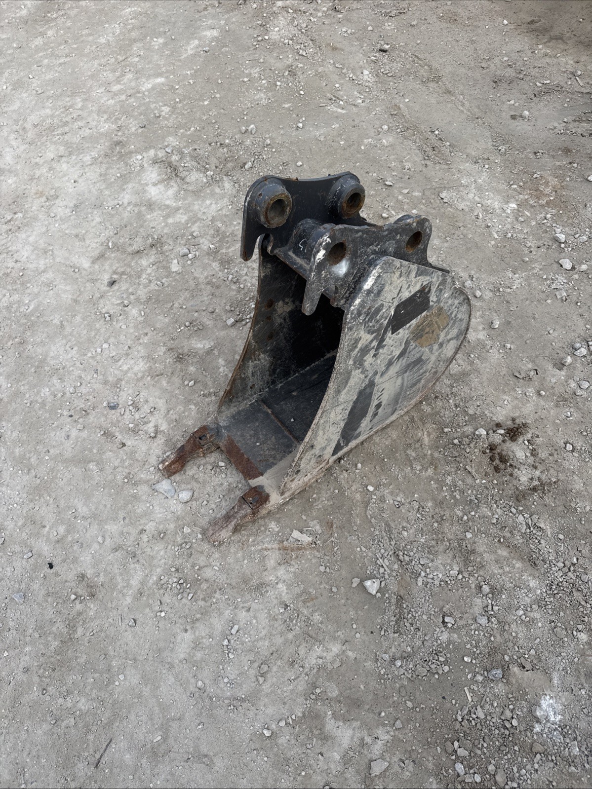 Volvo Mini Excavator Bucket 12 Inch 40 Mm Pin New 11839669