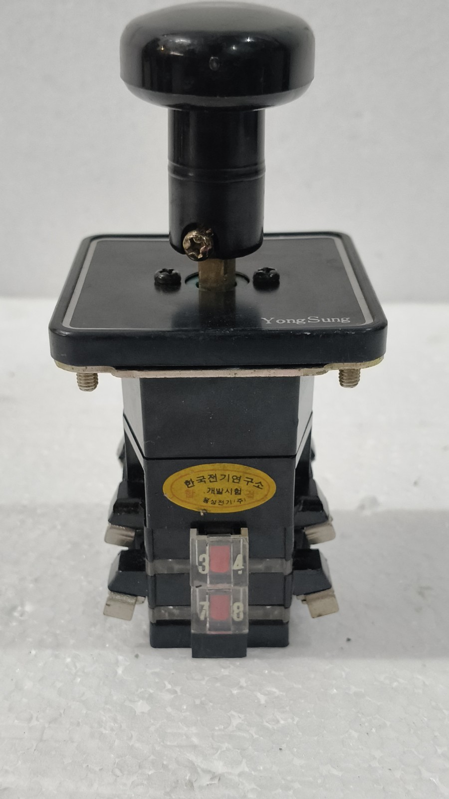YongSung C3205 Cam Switch Handle Rating Ac 220v 10A max 600v NEW c3205