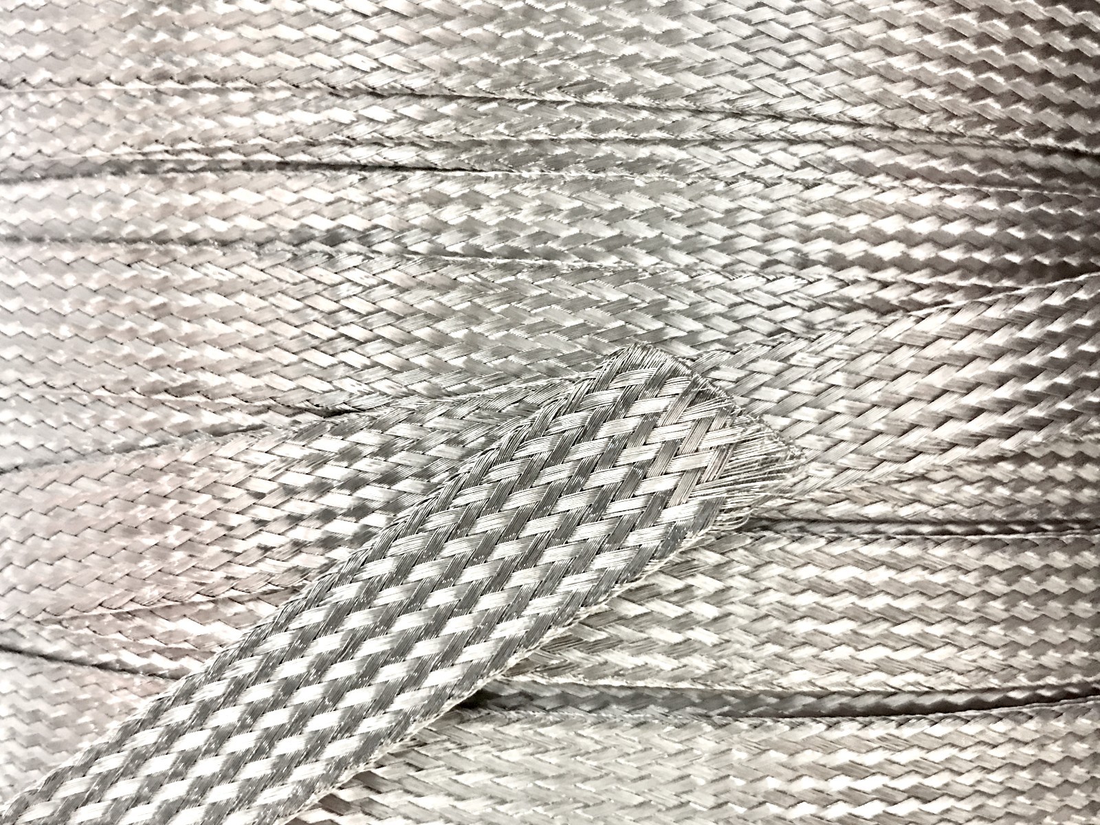 75 FEET 1/2″ BRAIDED BRAID STAINLESS EXPANDABLE SLEEVE WIRE HARNESS LOOM