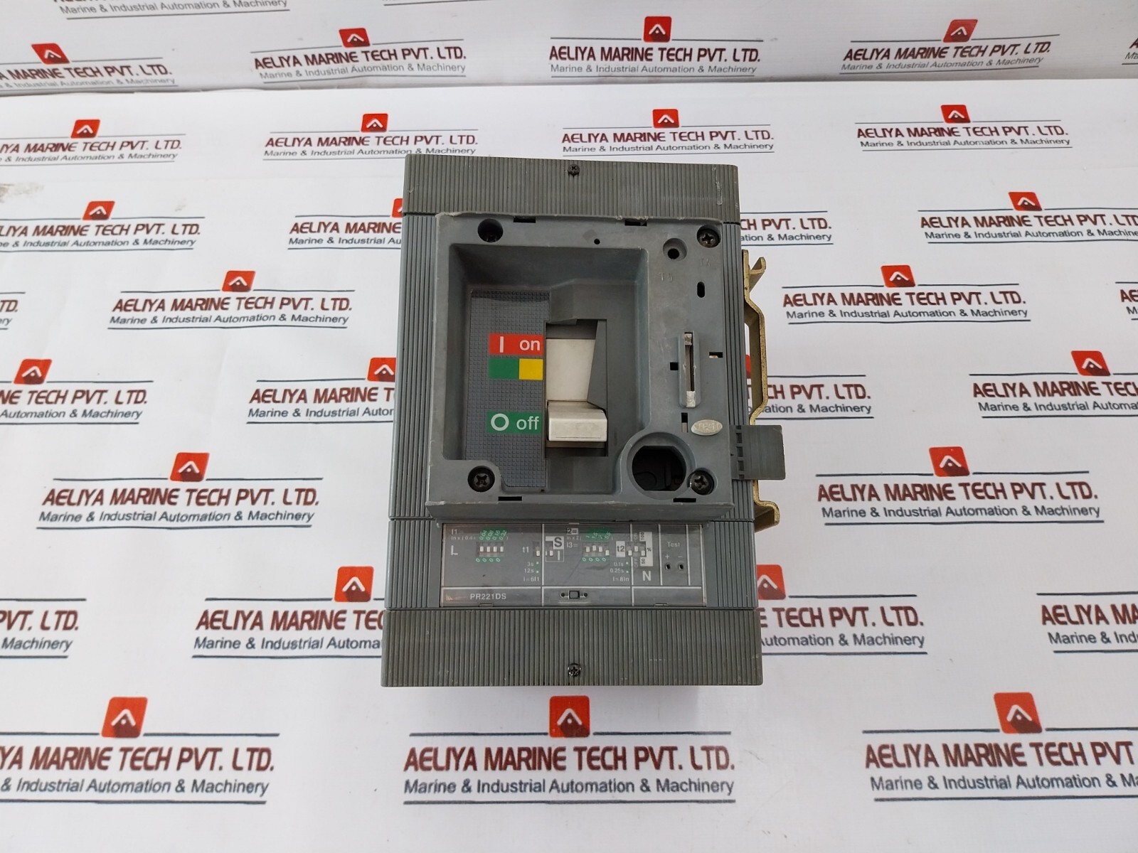 ABB PR221DS Low Voltage Moulded Case Circuit Breaker TMAX T5H 400A 690V 1000V
