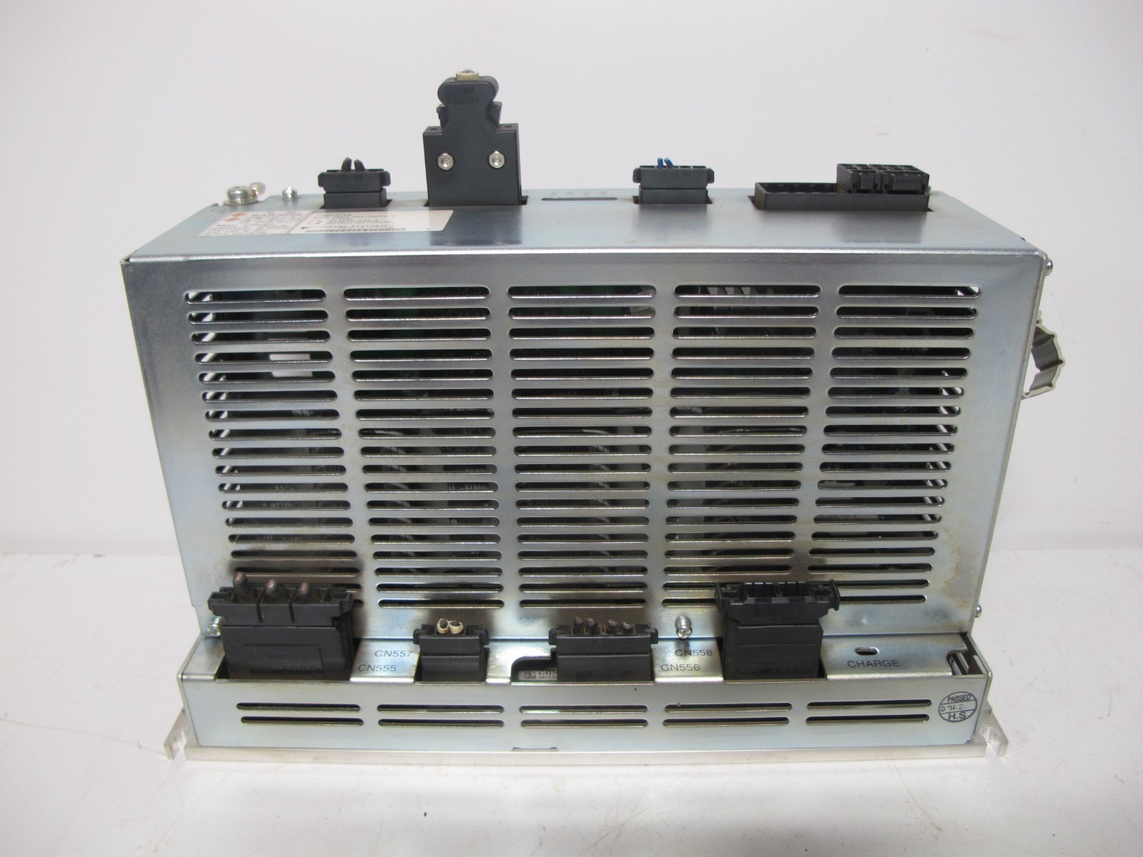 Yaskawa SRDA-C0A12A01A-E Converter SRDAC0A12A01A-E Servopack Servo