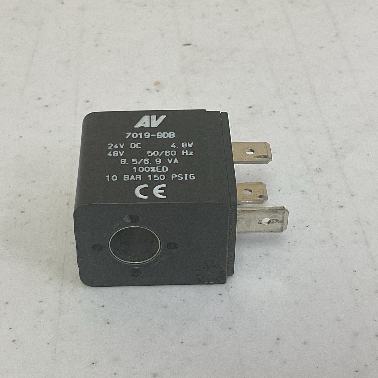 NEW, AUTOMATIC VALVE 7019-9DB SOLENOID COIL, 24VDC, 59/60 HZ, FREE SHIPPING