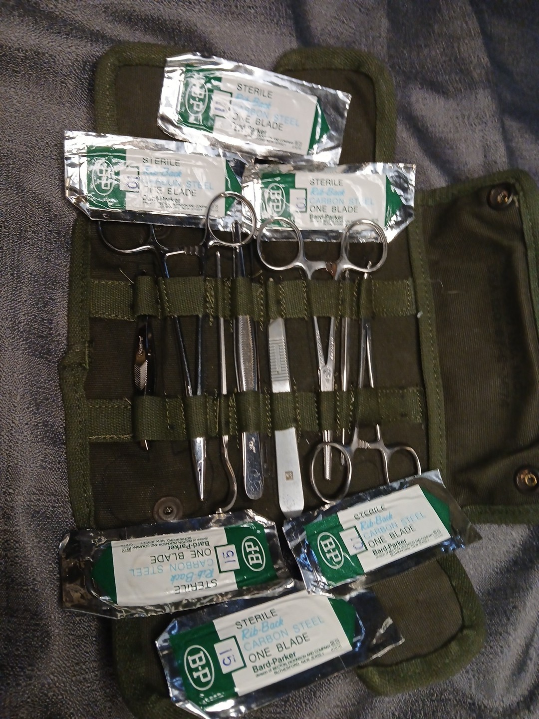 US Army Surgical Instrument Set Minor Surgery Great Condition