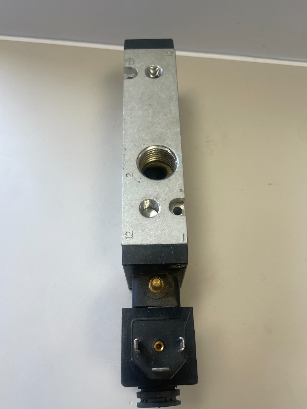 Parker P2LDX394ESHDDA47 REMOTE AIR PILOT OPERATED VALVE