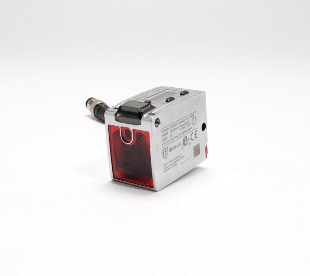 KEYENCE ALL PURPOSE LASER SENSOR DISTANCE 5M M12 CONNECTOR LR-TB5000C