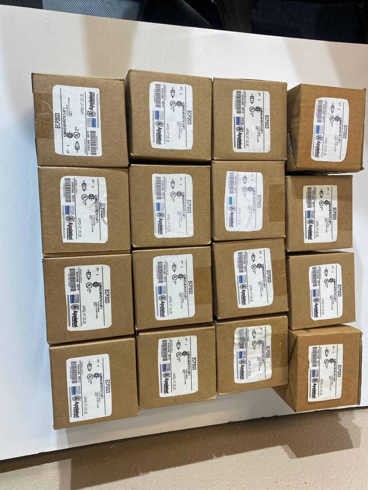 Emerson Appleton ECP-2023 Aluminum 20 Amp 125 VAC U-Line Explosion Proof Plug