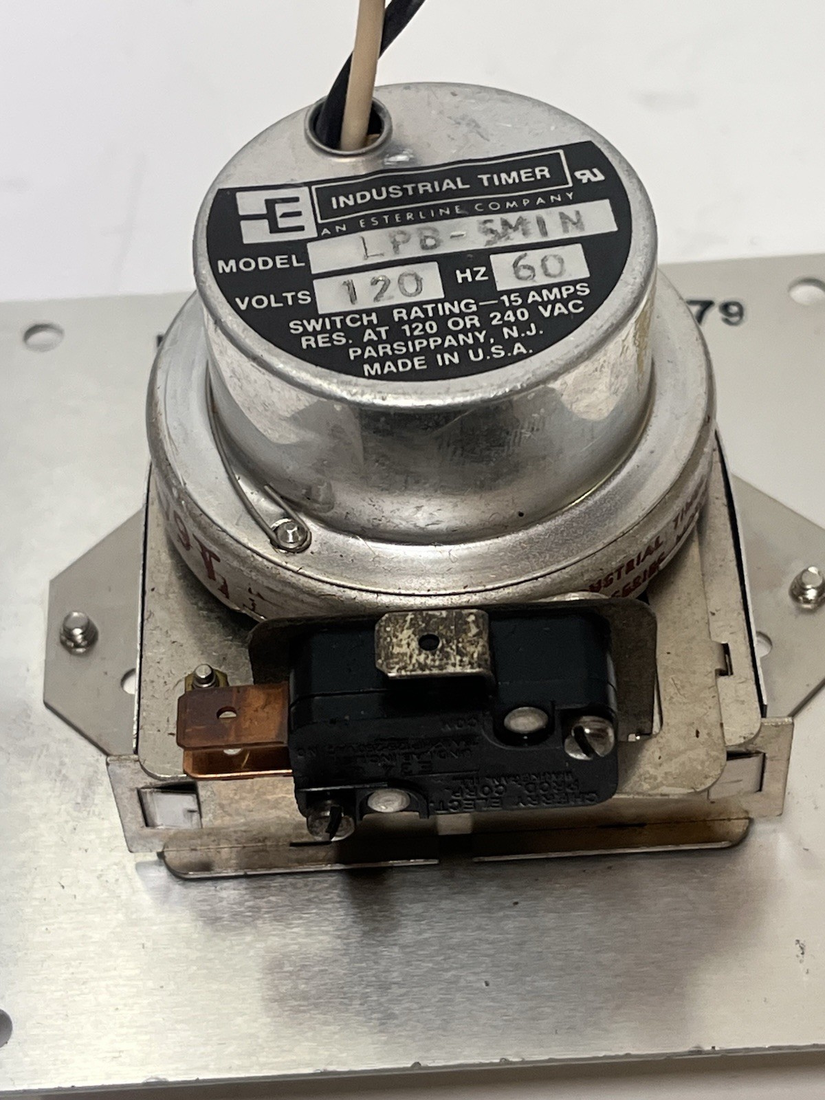 LPB-5 Min. INDUSTRIAL TIMER Corporation 120V 60 HZ