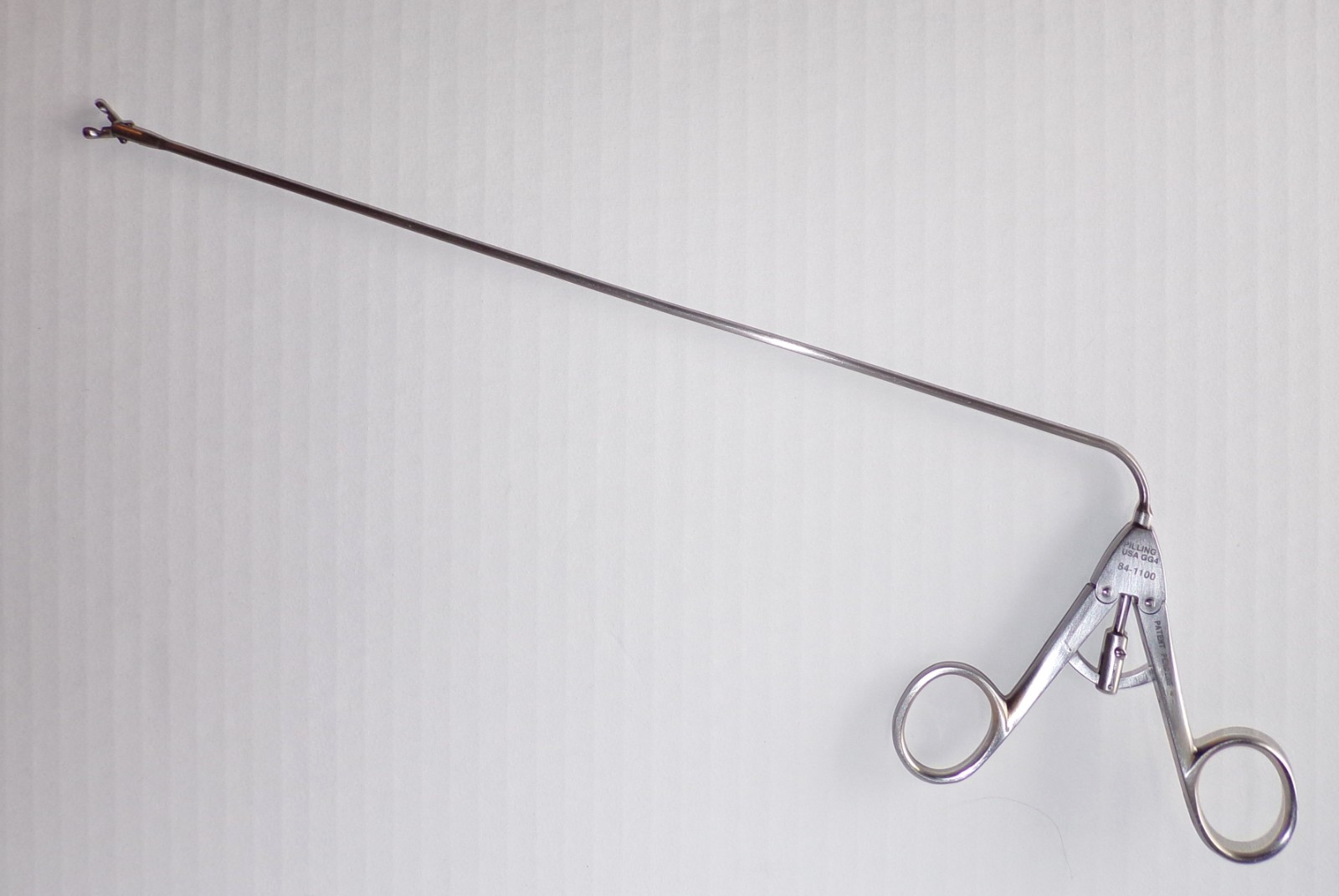 Pilling 84-1100 Forceps Malleable shaft, 4 mm cup, 12-5/8″ (32 cm)