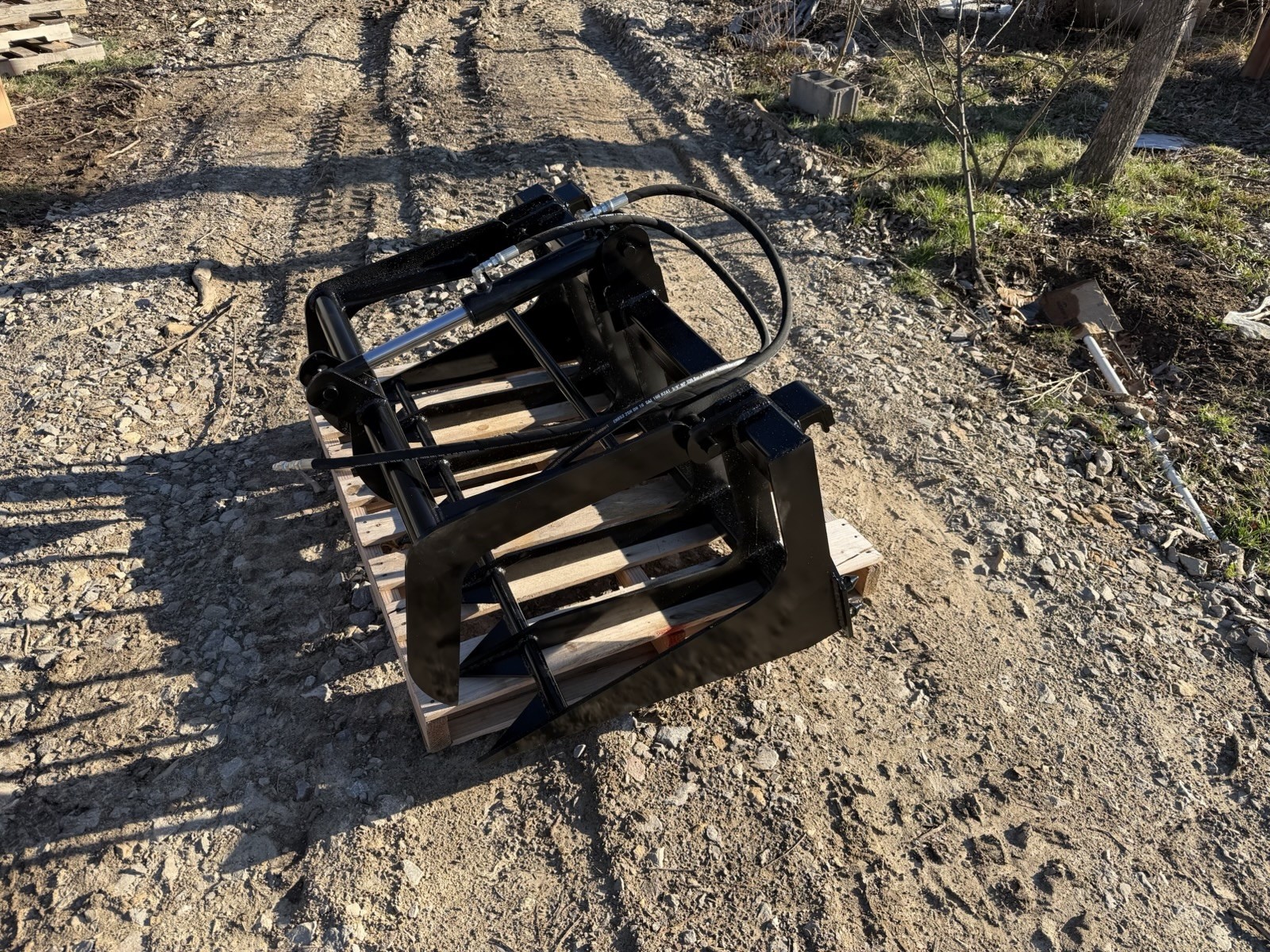 48” Grapple Fits John Deere Compact Tractor