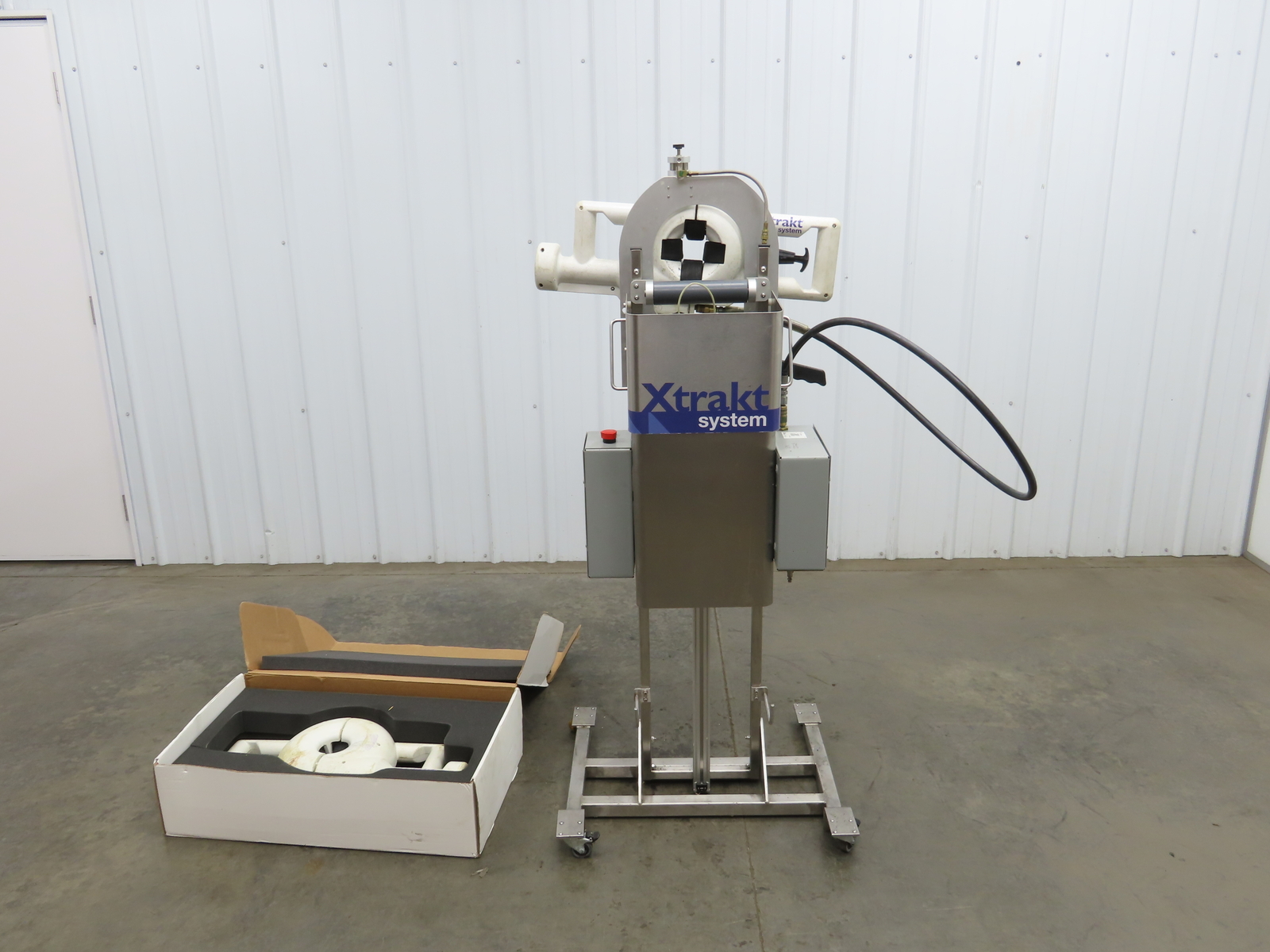 ILC Dover Xtrakt System Viscous Liquid Tote Liner Extraction Unit Air Powered