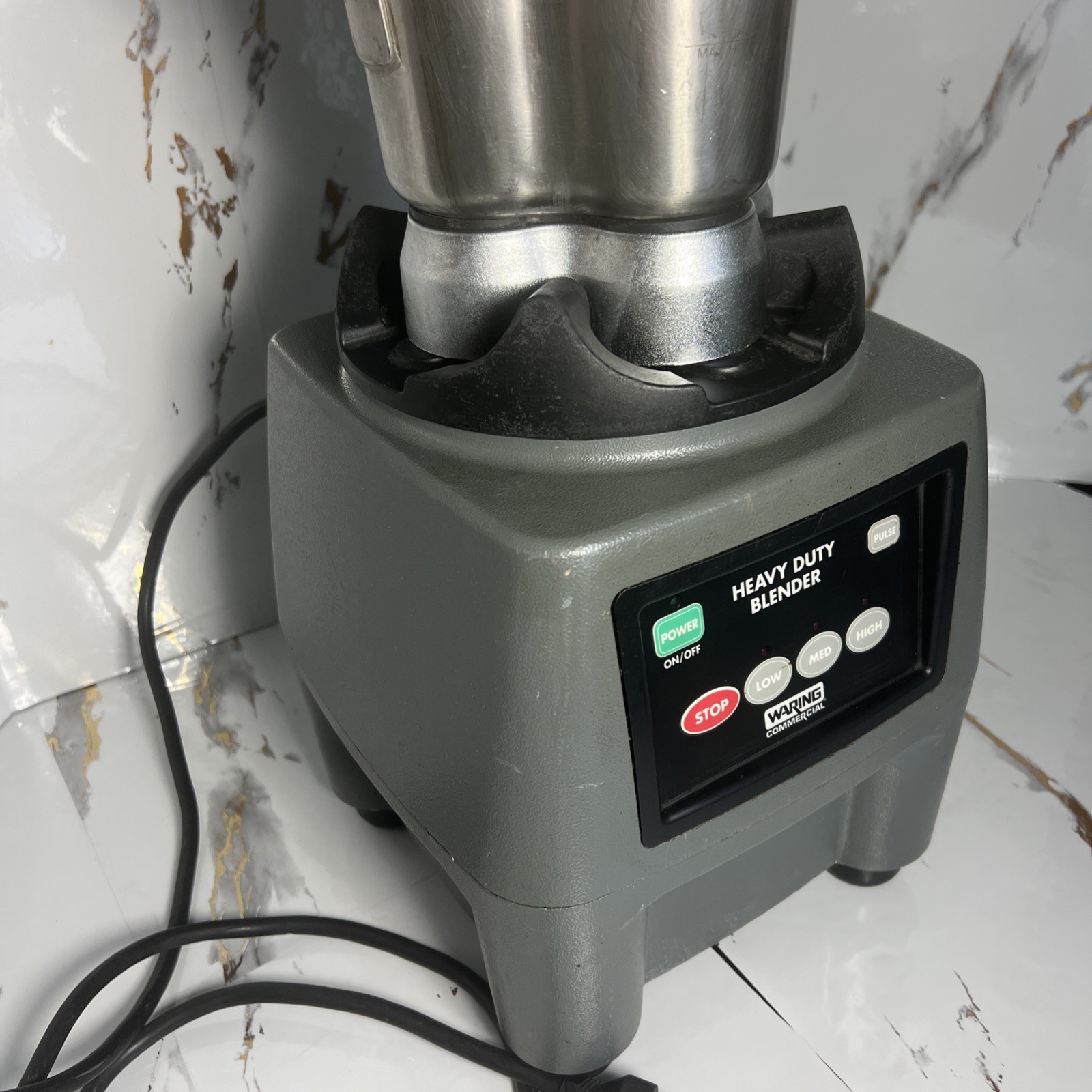 Waring CB 15 Heavy Duty One Gallon 3.75HP 3-Speed Commercial Blender