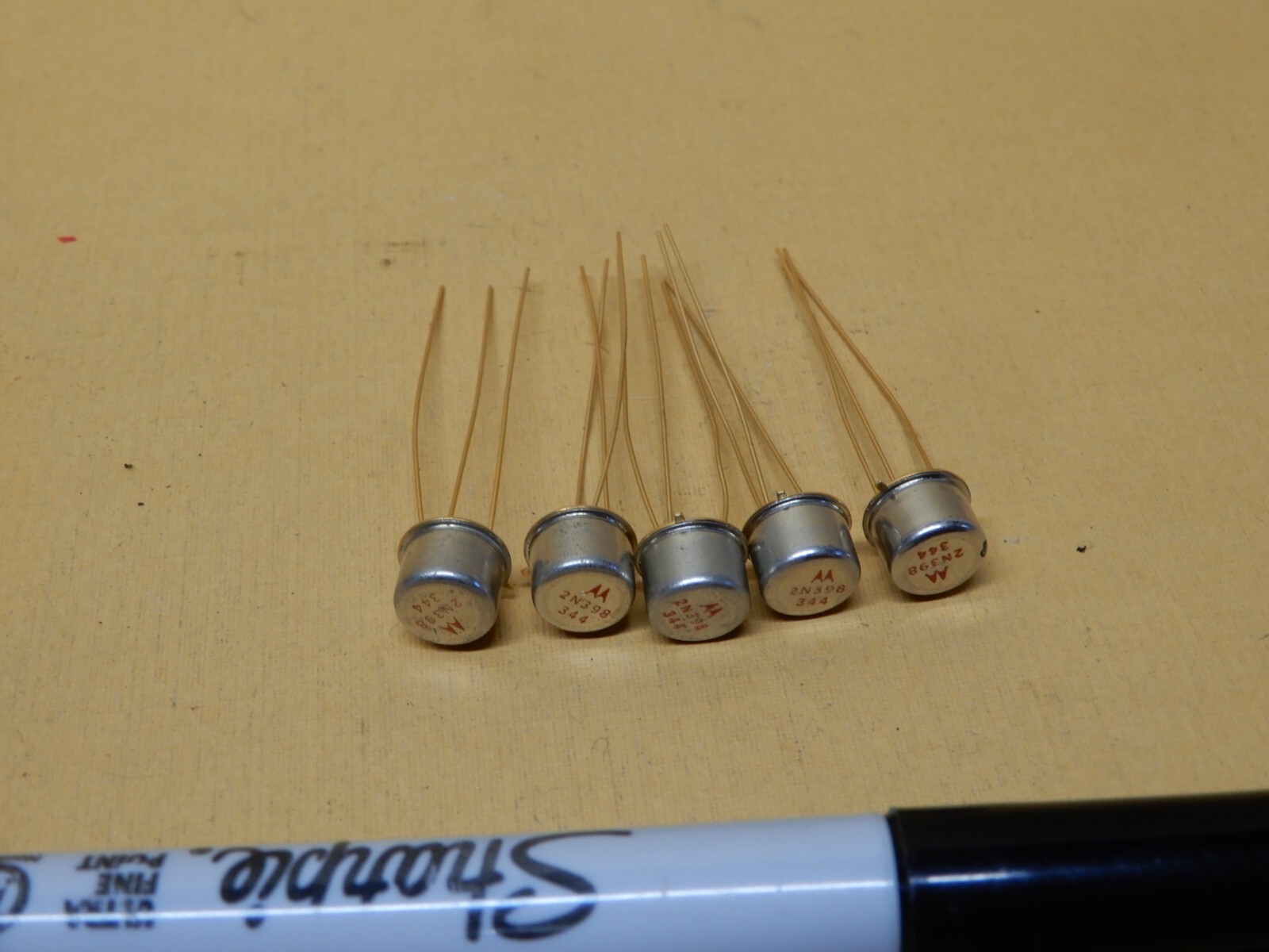 Motorola 2N398 Vintage Germanium PNP Transistors (5) Sample Hfe Shown