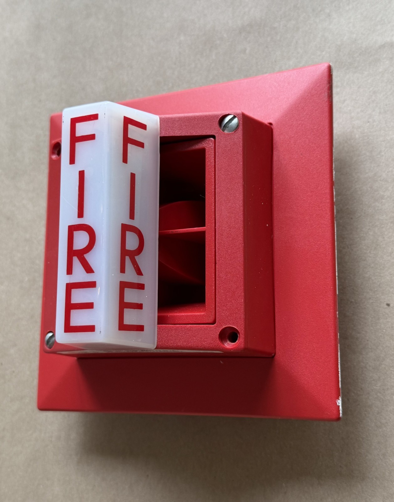 System Sensor SS-12 MA/SS-12 Multi-Tone Fire Alarm Horn Strobe 12-Volts USED