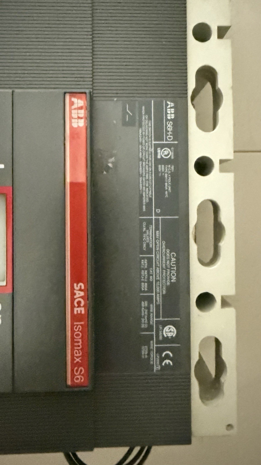 ABB SACE Isomax S6H-D Main Breaker 800A 4-Pole 400V AC Type D Trip Indicator