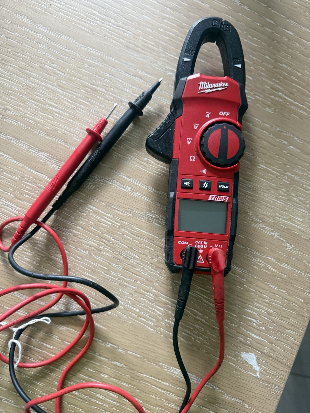 Milwaukee 2237-20 True RMS Clamp Meter – Works Great – Includes Test Leads