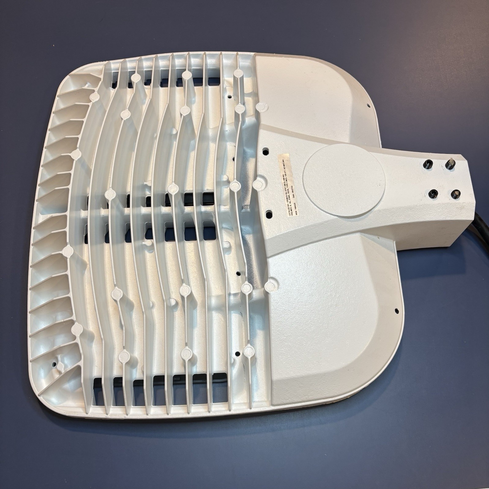 Cree Lighting LED Area/Flood Luminaire OSQM-B-16L-57K7-3M-UL-NM-WH