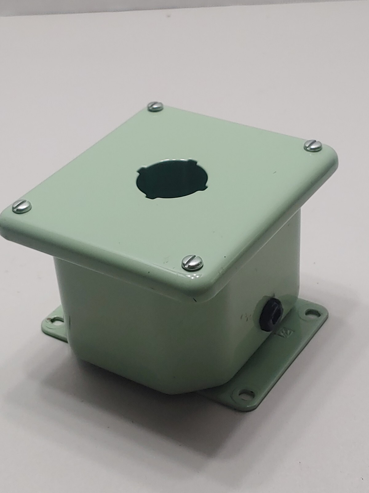 Hoffman 1 Hole Push Button Enclosure Box 3.5″x4″x2.75 Industrial Mint Green