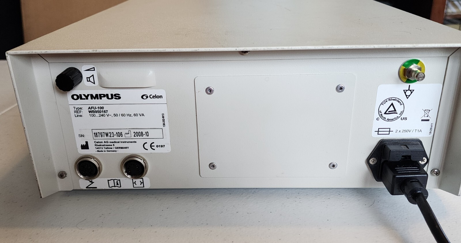 Olympus AFU-100 Endoscopic Flushing Pump «this unit powered up and sold as is»