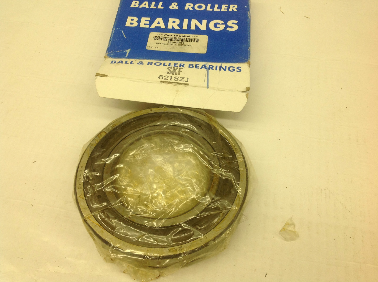 SKF 6218-ZJ, 6218ZJ Ball Bearing. New in Blue Box