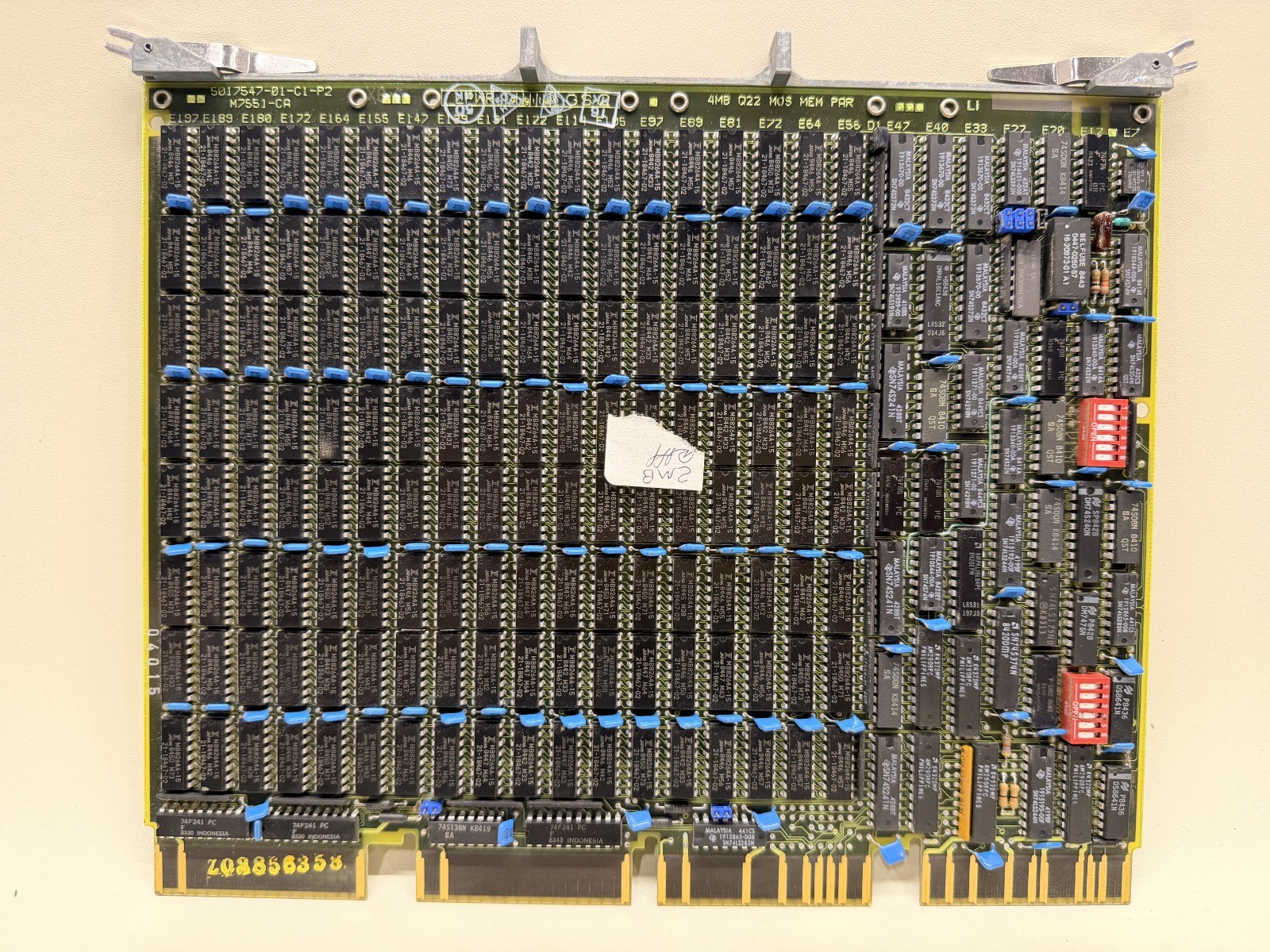 4MB Q22 MOS MEM
