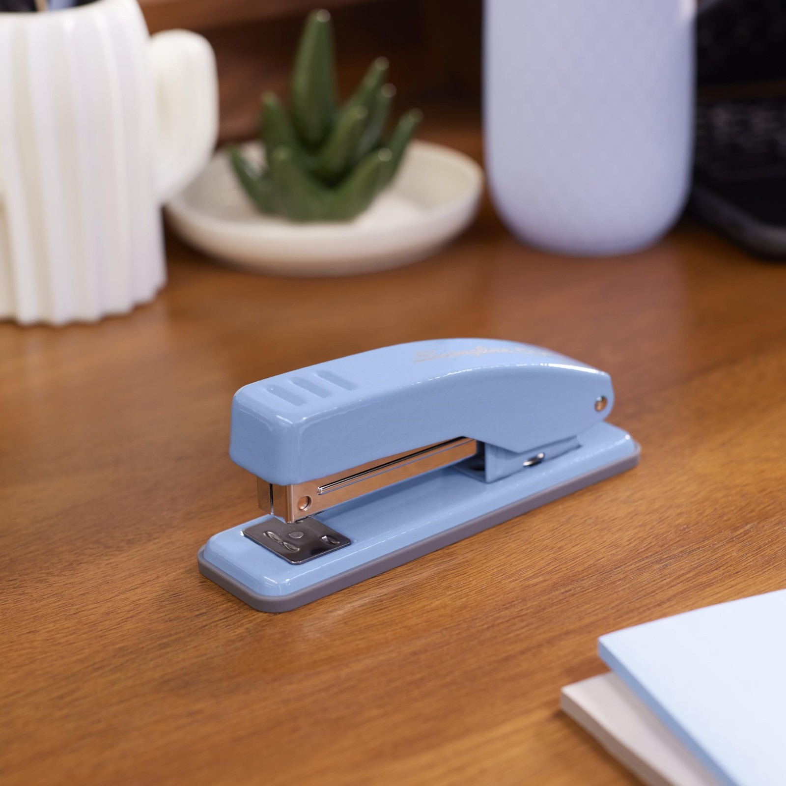 Cub Compact Desktop Stapler 20 Sheet Capacity Metal Electric Blue S701069