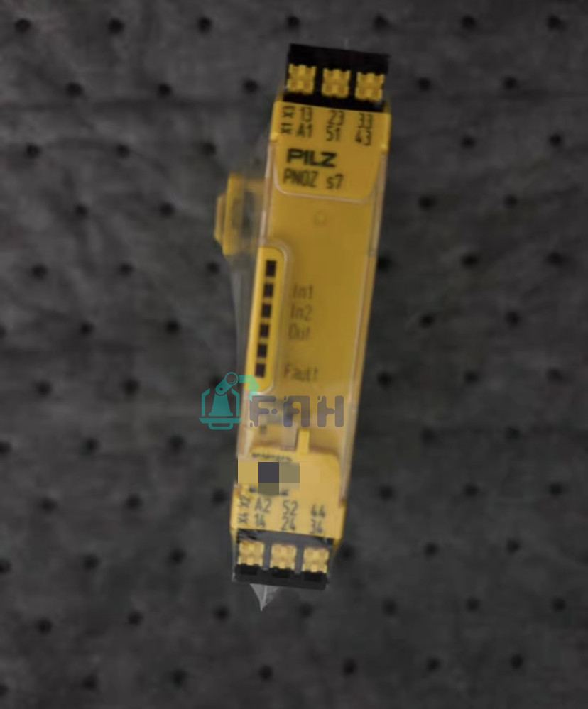 1pc Pilz 751177 New safety relay