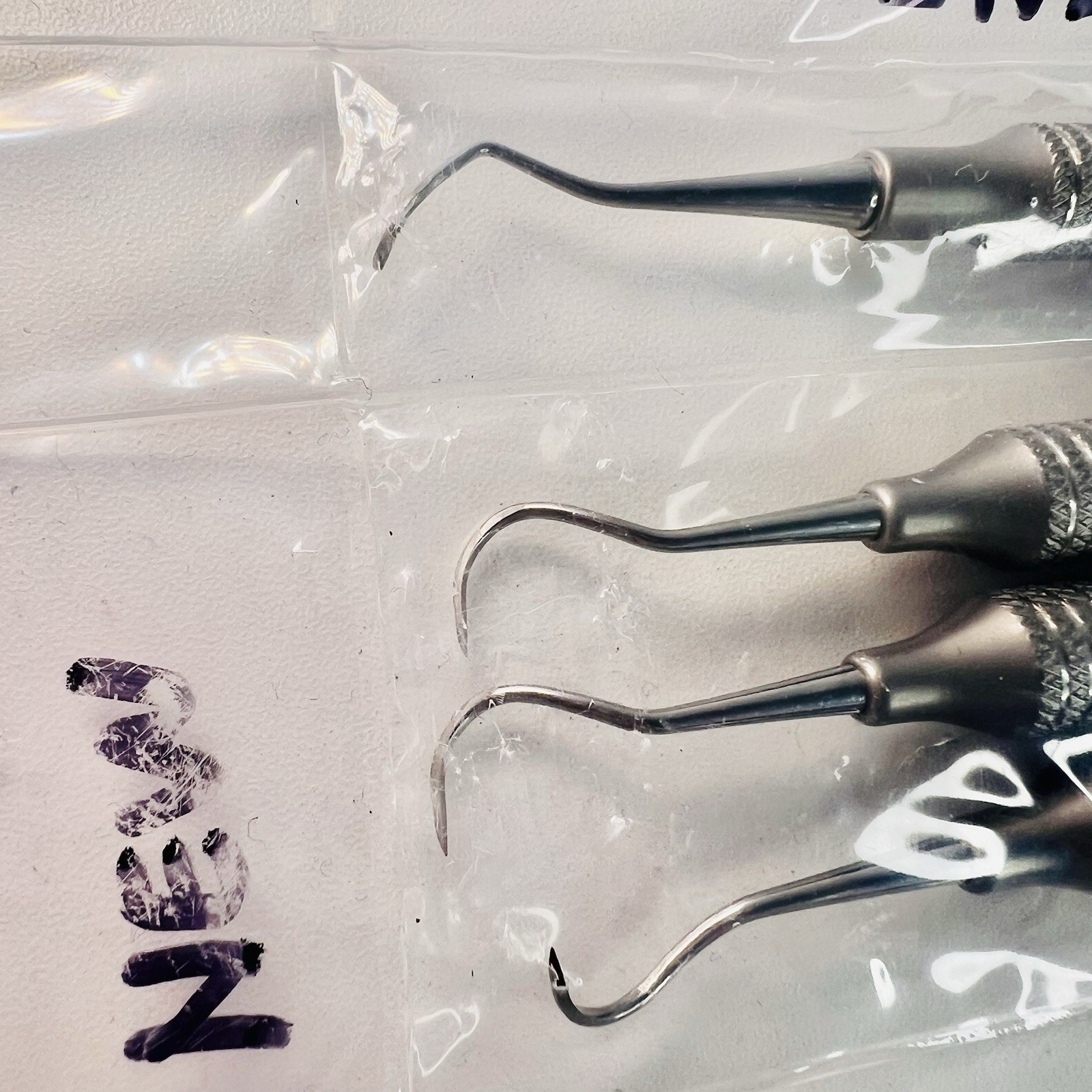 Sandstone Finishing – Dental Scaler 4 Pc Set Sickle Scalers + Gracey Curette 5/6