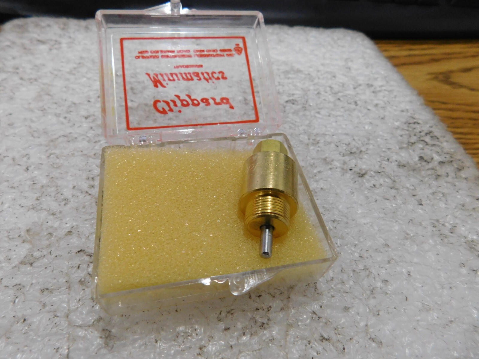 Clippard Model: MAV-2. Two Way Normally Closed Poppet Valve. New Old Stock