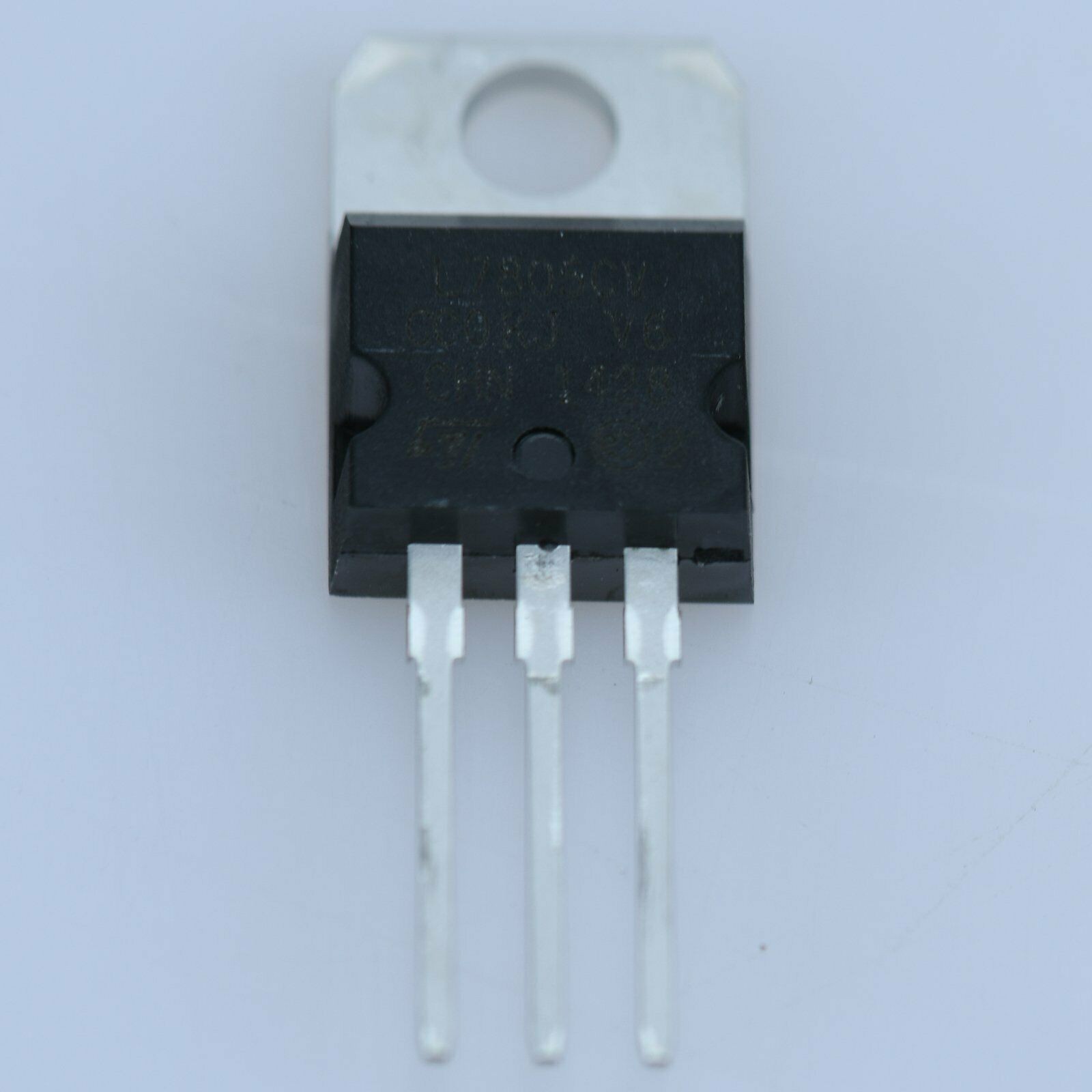 10pcs New L7805CV L7805 LM7805 ST TO-220 Voltage Regulator 5V 1.5A