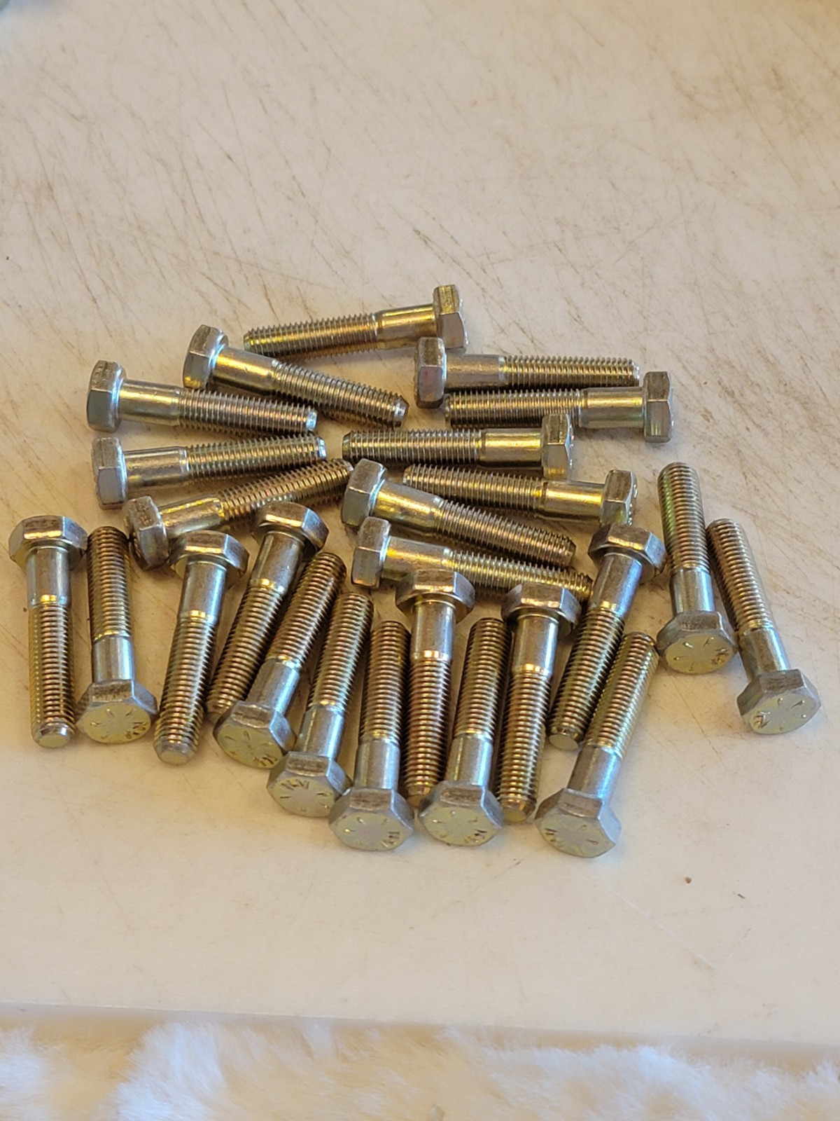 5/16″-24 x 1-1/2″ Hex Bolts Cap Screws, Grade 8, Yellow Zinc. 25pk. 21C