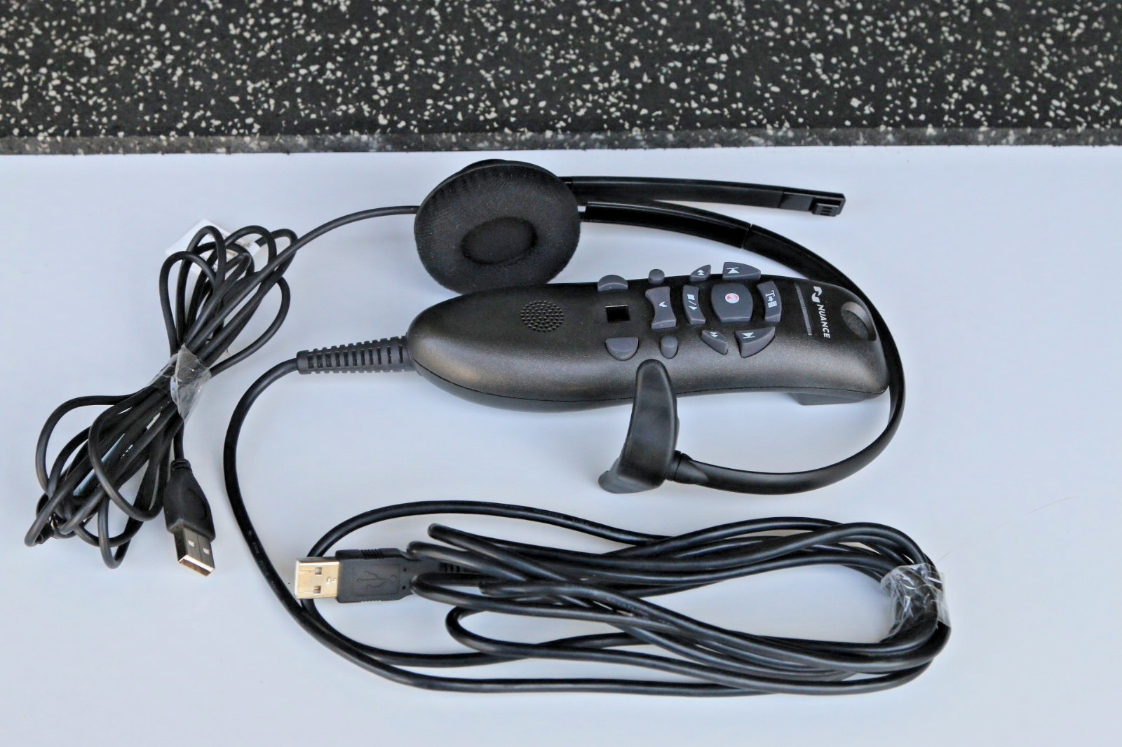 Nuance PowerMic III Handheld USB Dictation Microphone with Dragon Headset