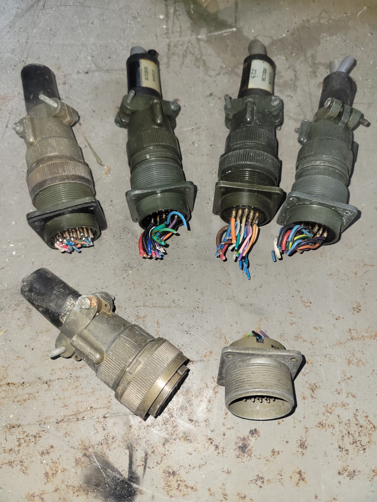 ITT CANNON 24 Pin Plug Connector Cannon G Mil. Spec Circular Connector LOT of 5