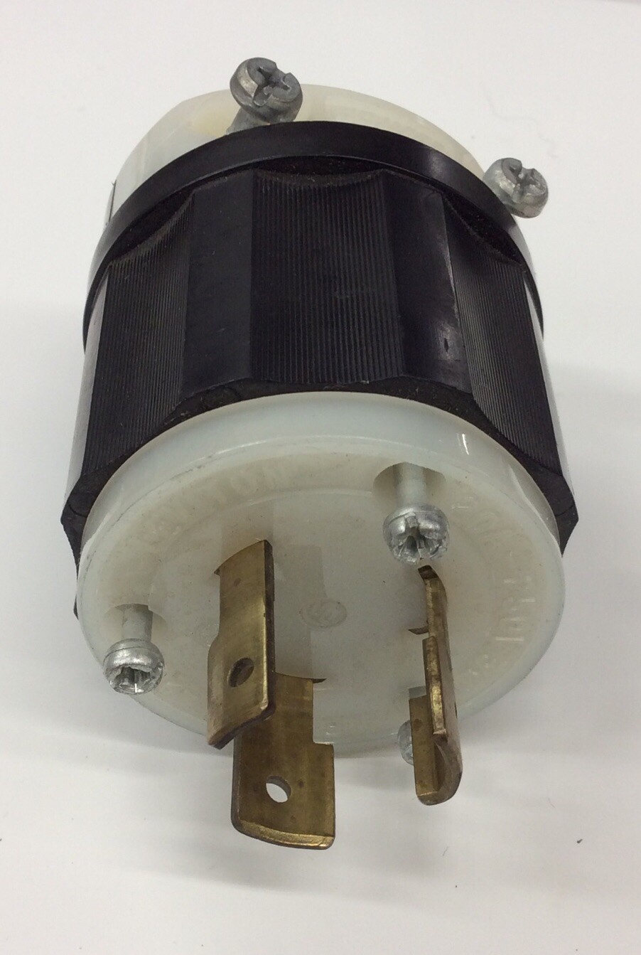 Twist Locking Plug NEMA L11-20P Cord Whip End Leviton 2371 20A 250V 3PH