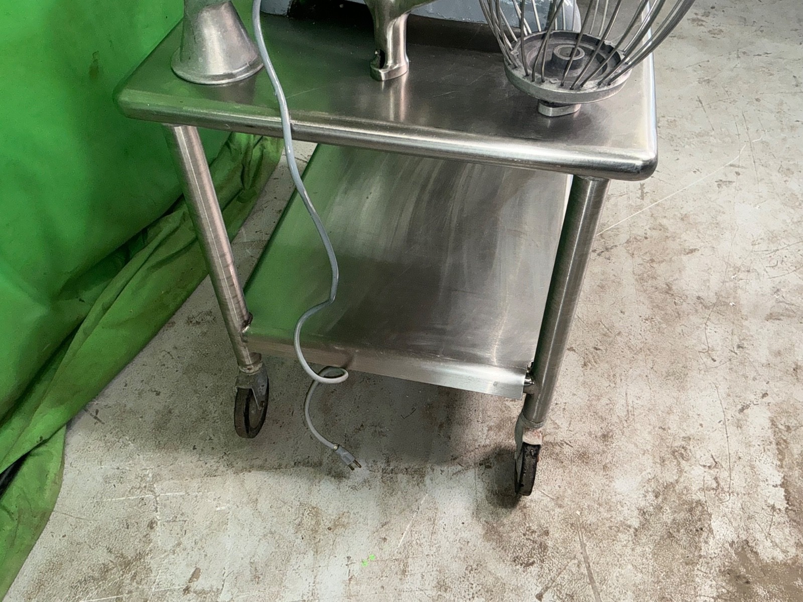 Hobart A-200 20qt Mixer w/Bowl, Paddle, Hook, Whisk, Work Stand 2395