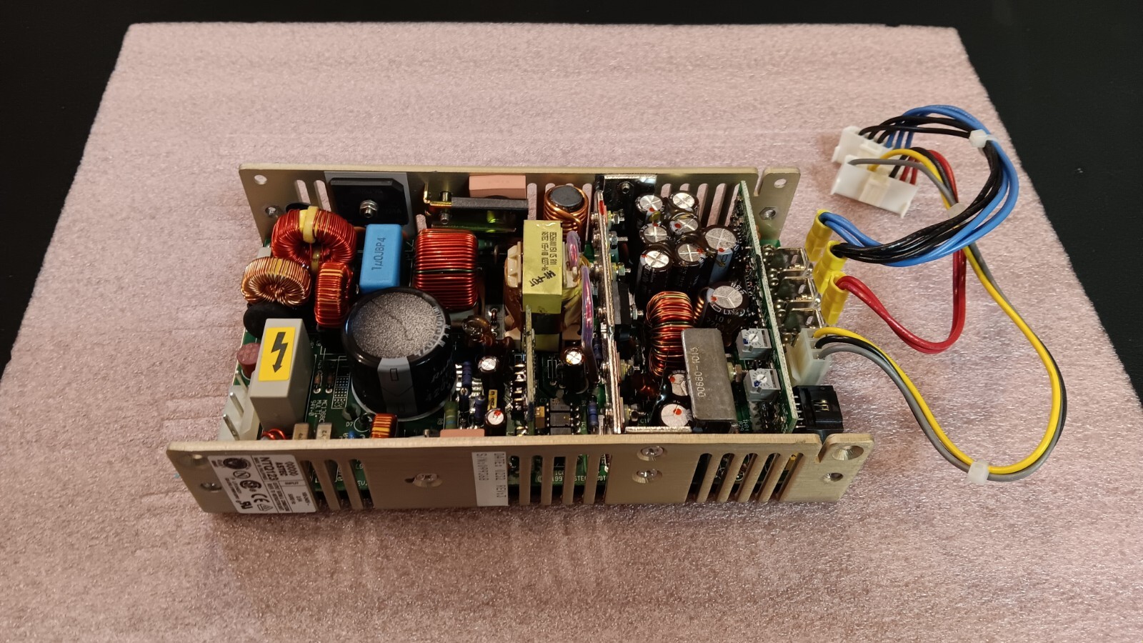 ASTEC NTQ123 DC Power Supply Unit 100-240VAC 2.5A