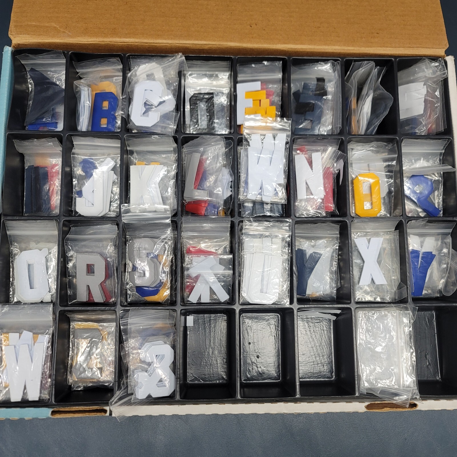 Stahls Vintage Heat Press Varsity Vinyl Letters 2″ Mixed Lot – Various Colors