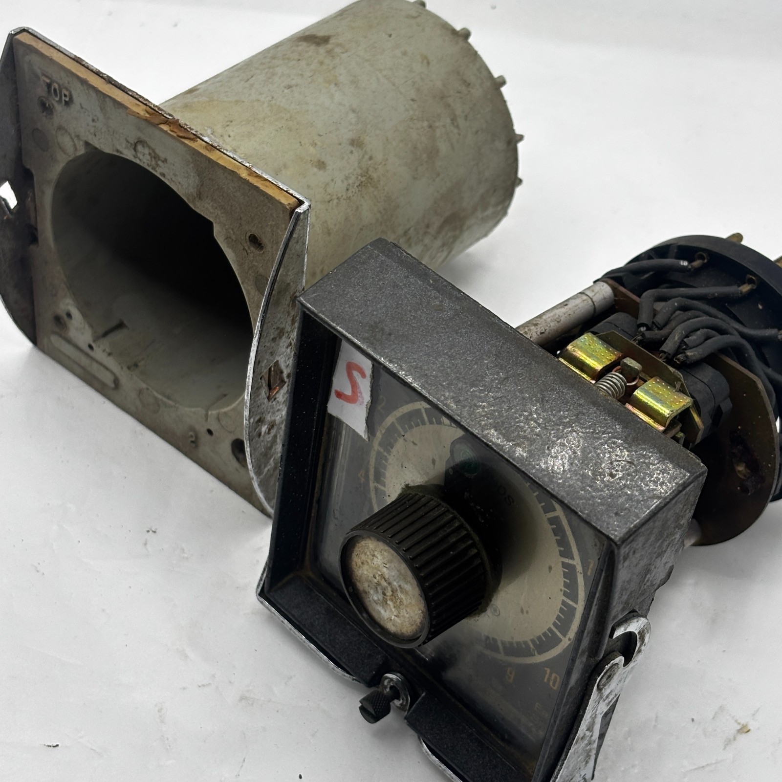 EAGLE SIGNAL HP514A6 CYCL-FLEX RESET TIMER 0-15 SECONDS 120V 60HZ 10A HP514A6 🎯