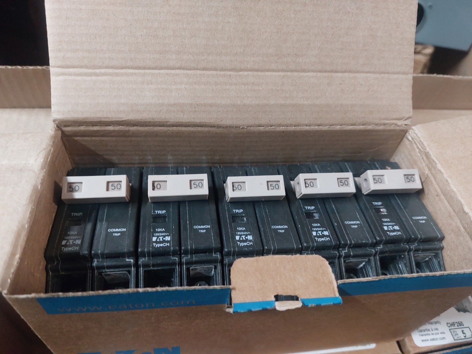 5- EATON CHF250 CH250 50-AMP CIRCUIT 2-POLE BREAKER CUTLER HAMMER WITH TRIP FLAG