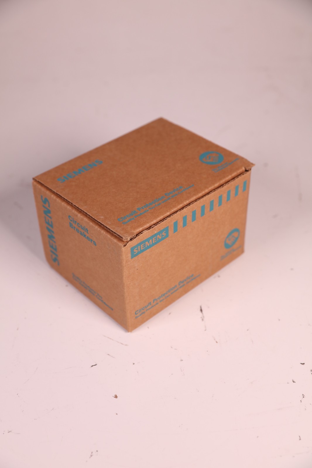 SIEMENS HG656A Equipment Ground Kit for 400-600A New, In Box