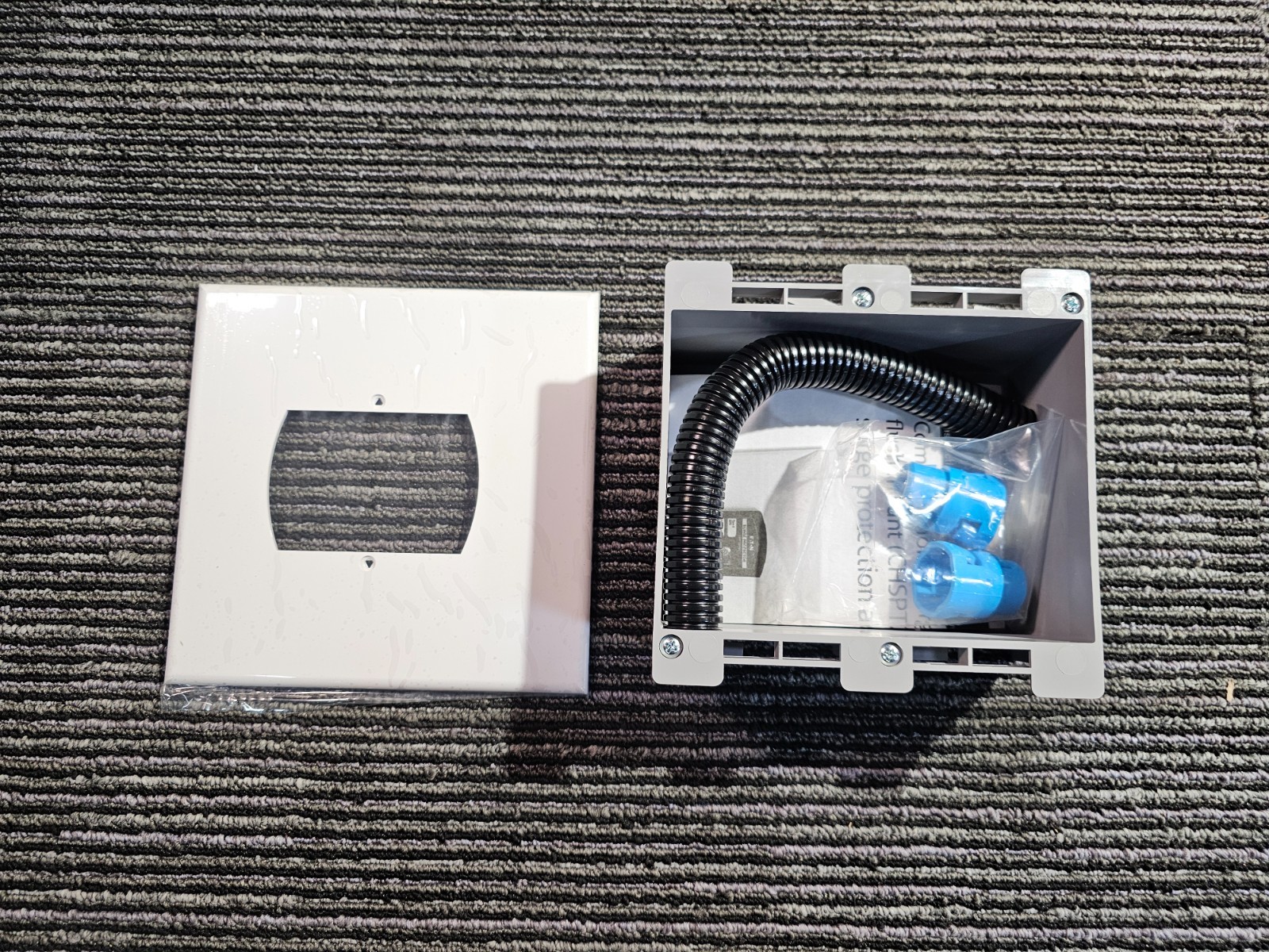 Eaton CHSPT2FLUSHMNT Flush Mount for CHSPT2ULTRA & CHSPT2SURGE Devices