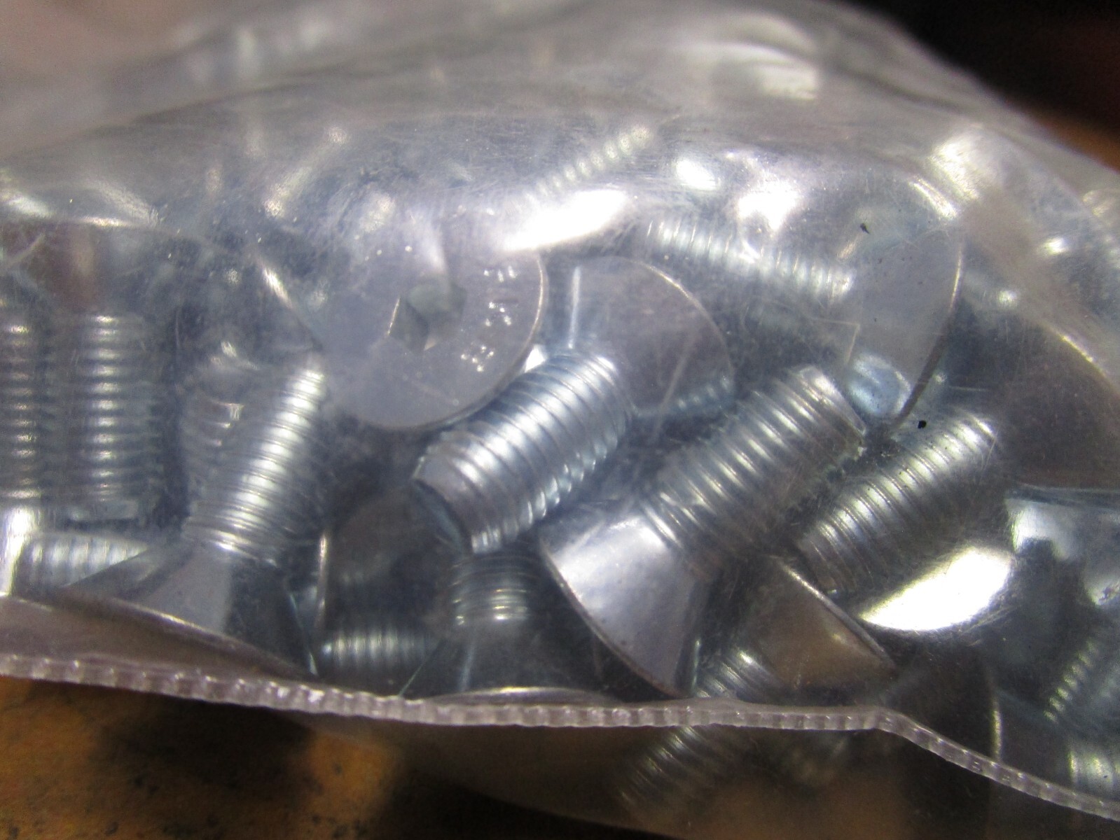 1/4-28 x 5/8 L 5/32 Hex ASTM F835 Zinc Steel Flat Head Socket Cap Screw QTY 246