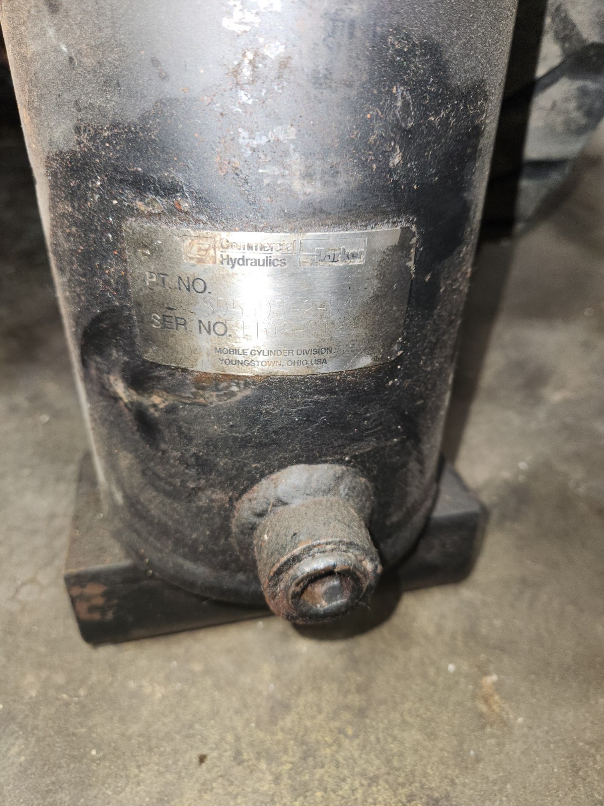 TELESCOPIC CYLINDER SD53DB-2-84 MACK dumptruck