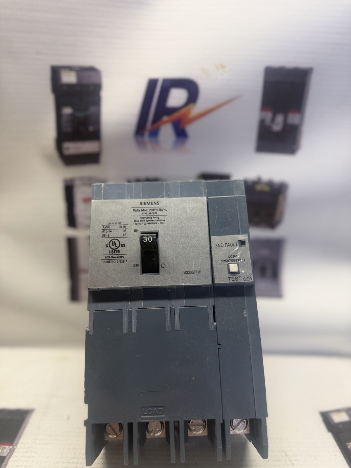 NEW NO BOX SIEMENS B330GFHH CIRCUIT BREAKER 3P 30A 208V W/ GFI 65kA RATED