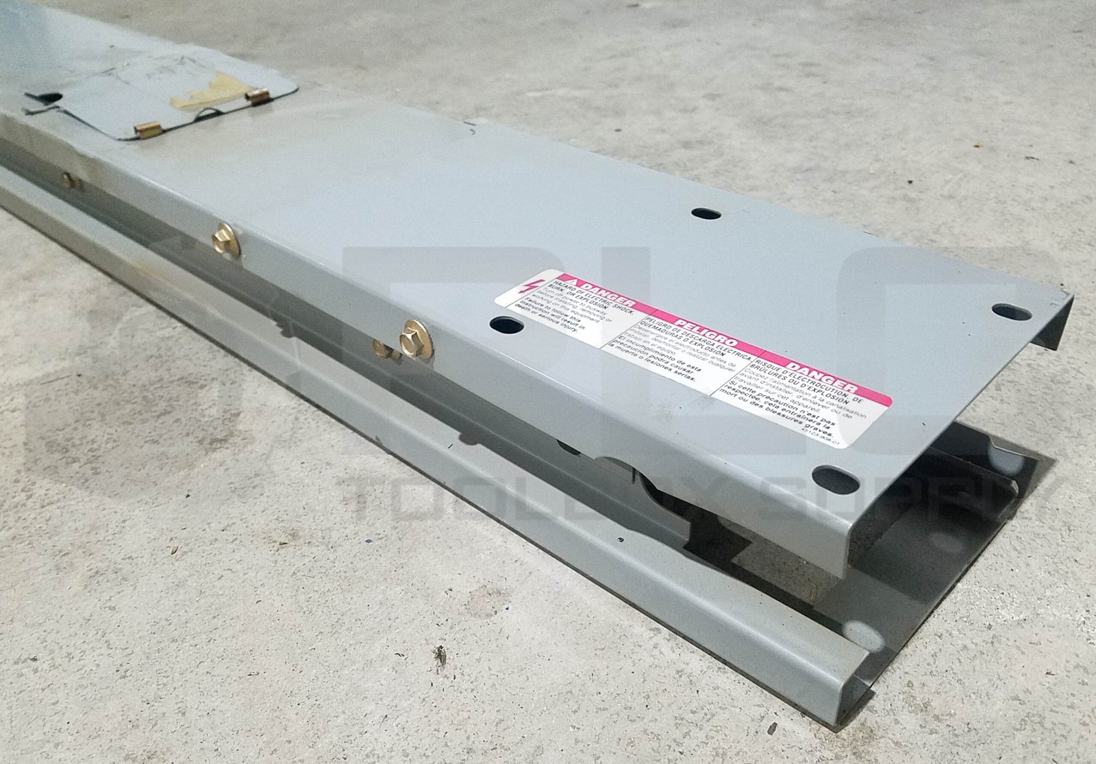 NEW SQUARE D I-LINE ALUMINUM PLUG-IN BUSWAY AP30410 Ser. 1 400AMP 600V 10′ *READ