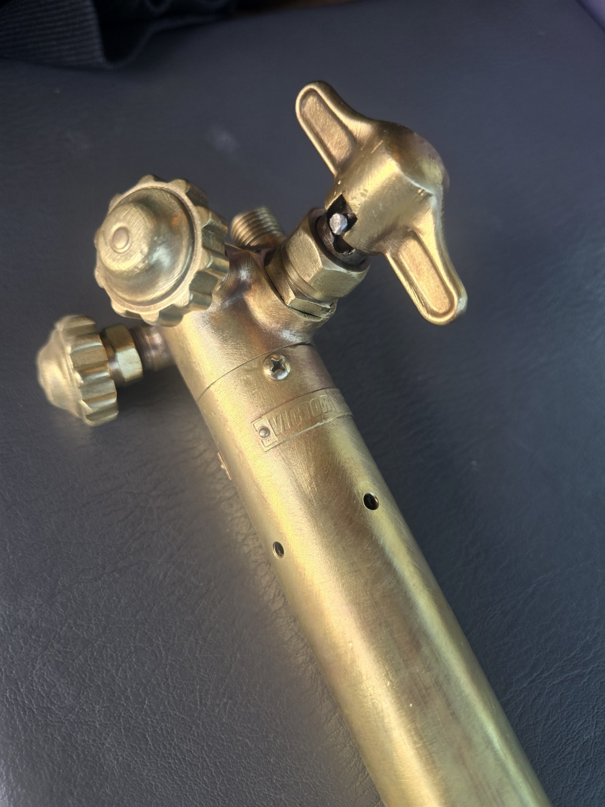 Victor Machine Cutting Torch Long Barrel MT200c