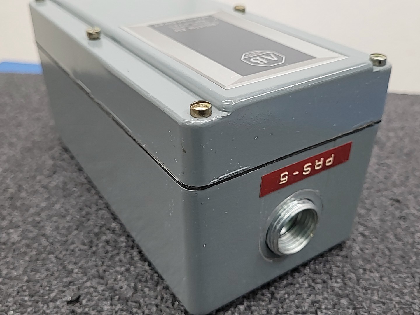 Allen Bradley 836 Differential Pressure Control Switch Sensor Bulletin 836-C7J